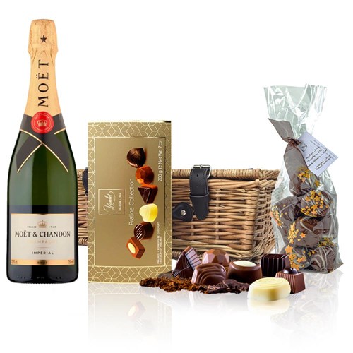 Moet And Chandon Brut Champagne 75cl And Chocolates Hamper